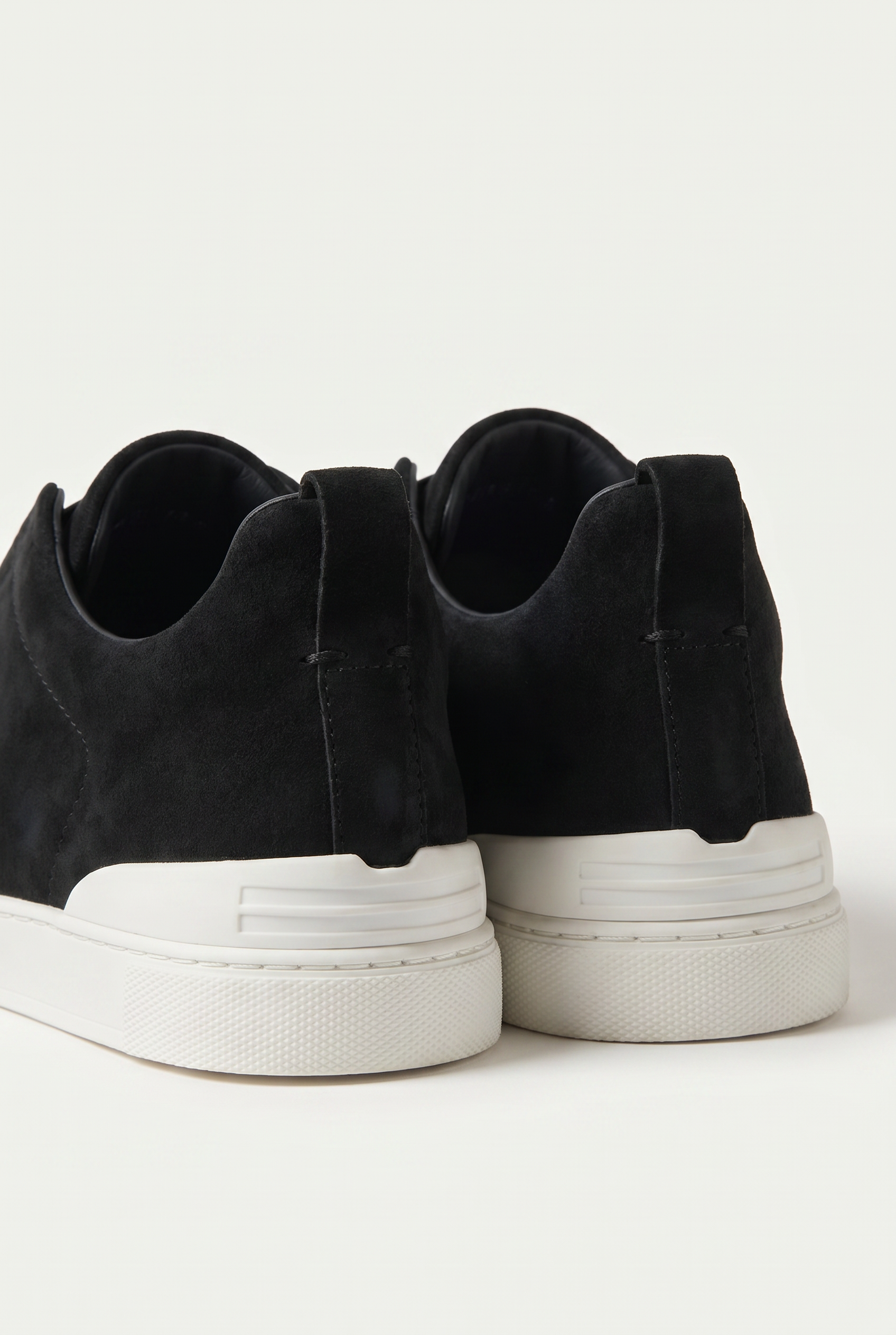 Monaco ruskind tre-søm sneaker sort