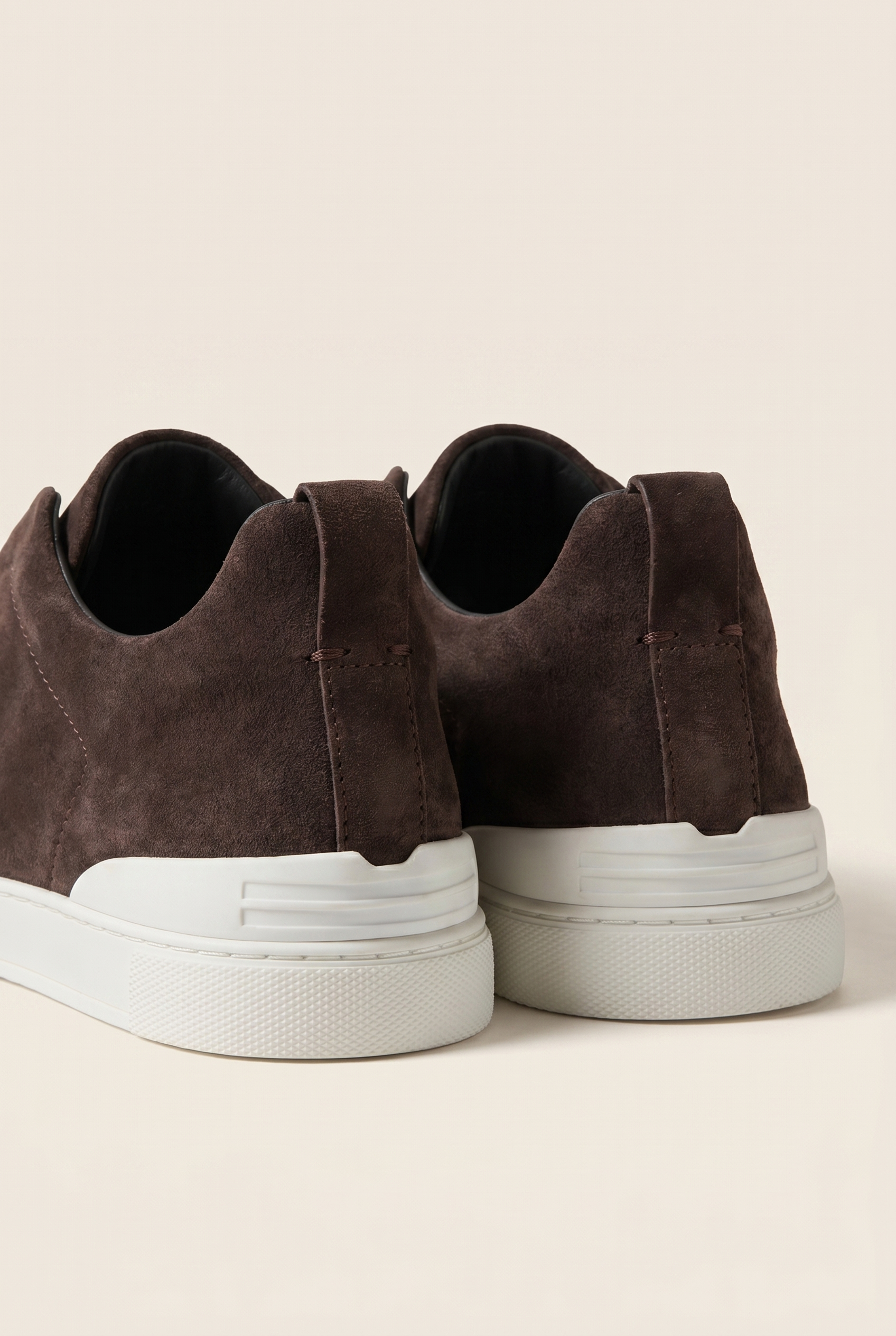 Monaco ruskind tre-søm sneaker chokoladefarvet