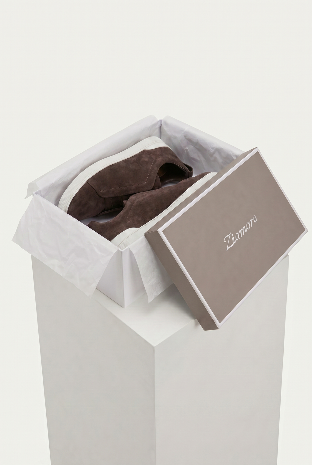 Monaco ruskind tre-søm sneaker chokoladefarvet
